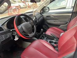 میتسوبیشی L200